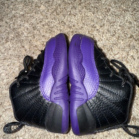 Jordan 12  Black and Purple Shoes - Picture 3 of 4